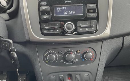 Renault Sandero II рестайлинг, 2019 год, 940 000 рублей, 11 фотография