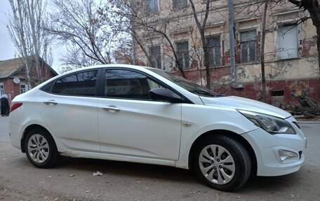 Hyundai Solaris II рестайлинг, 2016 год, 520 000 рублей, 3 фотография