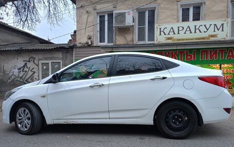 Hyundai Solaris II рестайлинг, 2016 год, 520 000 рублей, 4 фотография