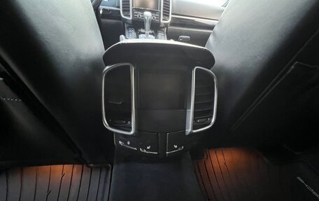 Porsche Cayenne III, 2012 год, 2 425 000 рублей, 14 фотография