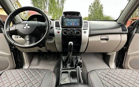 Mitsubishi Pajero Sport II рестайлинг, 2015 год, 2 100 000 рублей, 9 фотография