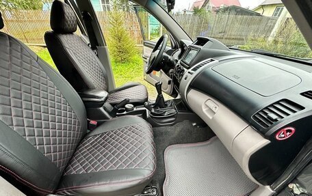 Mitsubishi Pajero Sport II рестайлинг, 2015 год, 2 100 000 рублей, 11 фотография