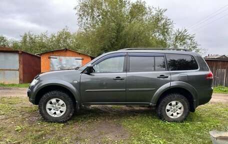 Mitsubishi Pajero Sport II рестайлинг, 2015 год, 2 100 000 рублей, 3 фотография