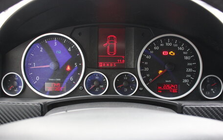 Volkswagen Touareg III, 2008 год, 997 000 рублей, 19 фотография