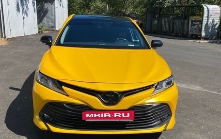 Toyota Camry, 2020 год, 2 500 000 рублей, 15 фотография