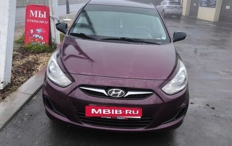 Hyundai Solaris II рестайлинг, 2012 год, 555 000 рублей, 3 фотография