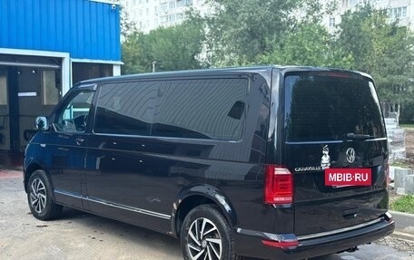 Volkswagen Caravelle T6 рестайлинг, 2018 год, 3 500 000 рублей, 4 фотография