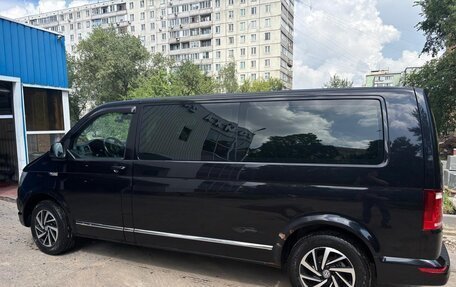 Volkswagen Caravelle T6 рестайлинг, 2018 год, 3 500 000 рублей, 14 фотография
