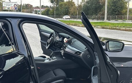 BMW 5 серия, 2018 год, 3 650 000 рублей, 14 фотография