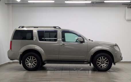 Nissan Pathfinder, 2012 год, 1 540 000 рублей, 29 фотография