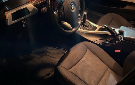 BMW 3 серия, 2011 год, 1 050 000 рублей, 5 фотография