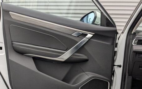 Geely Atlas, 2024 год, 2 200 000 рублей, 19 фотография