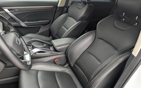 Geely Atlas, 2024 год, 2 200 000 рублей, 20 фотография