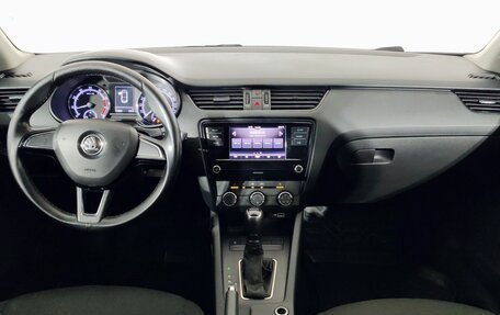 Skoda Octavia, 2018 год, 1 323 000 рублей, 10 фотография