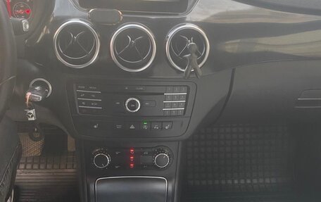 Mercedes-Benz B-Класс, 2016 год, 2 000 000 рублей, 9 фотография