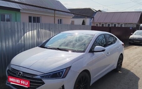 Hyundai Elantra VI рестайлинг, 2019 год, 1 300 000 рублей, 3 фотография