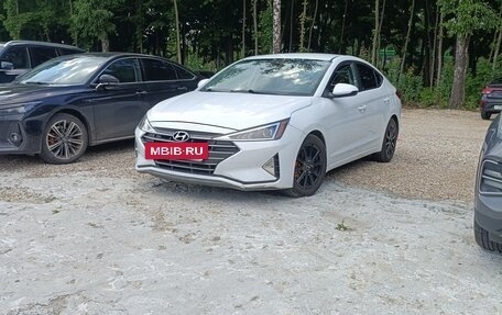 Hyundai Elantra VI рестайлинг, 2019 год, 1 300 000 рублей, 7 фотография