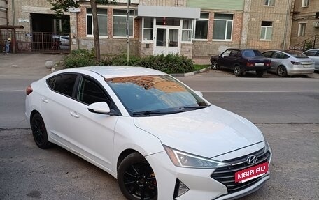 Hyundai Elantra VI рестайлинг, 2019 год, 1 300 000 рублей, 28 фотография