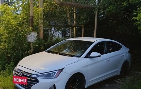 Hyundai Elantra VI рестайлинг, 2019 год, 1 300 000 рублей, 29 фотография