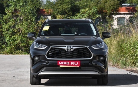 Toyota Highlander, 2024 год, 5 290 000 рублей, 3 фотография