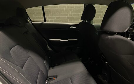 KIA Sportage IV рестайлинг, 2016 год, 1 800 000 рублей, 13 фотография