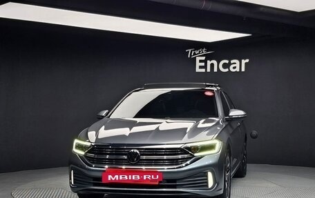 Volkswagen Jetta VII, 2024 год, 2 550 000 рублей, 2 фотография