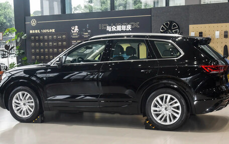 Volkswagen Touareg III, 2025 год, 7 990 000 рублей, 5 фотография