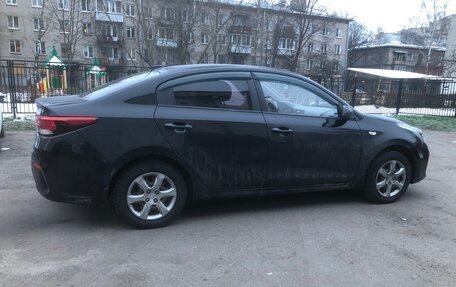 KIA Rio IV, 2018 год, 998 000 рублей, 4 фотография