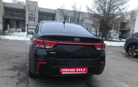 KIA Rio IV, 2018 год, 998 000 рублей, 3 фотография