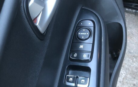 KIA Rio IV, 2018 год, 998 000 рублей, 6 фотография