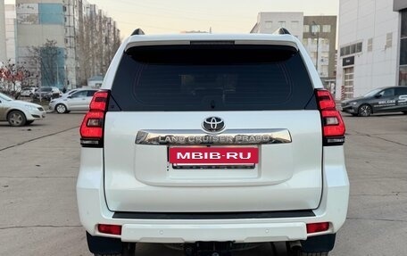 Toyota Land Cruiser Prado 150 рестайлинг 2, 2017 год, 4 790 000 рублей, 6 фотография