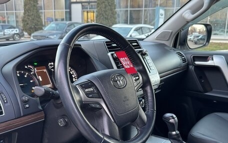 Toyota Land Cruiser Prado 150 рестайлинг 2, 2017 год, 4 790 000 рублей, 16 фотография