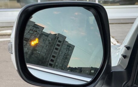 Toyota Land Cruiser Prado 150 рестайлинг 2, 2017 год, 4 790 000 рублей, 33 фотография