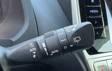 Toyota Land Cruiser Prado 150 рестайлинг 2, 2017 год, 4 790 000 рублей, 32 фотография