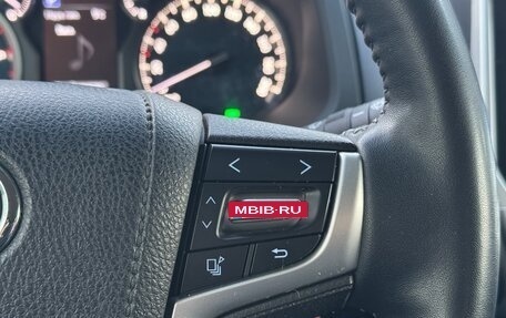 Toyota Land Cruiser Prado 150 рестайлинг 2, 2017 год, 4 790 000 рублей, 30 фотография