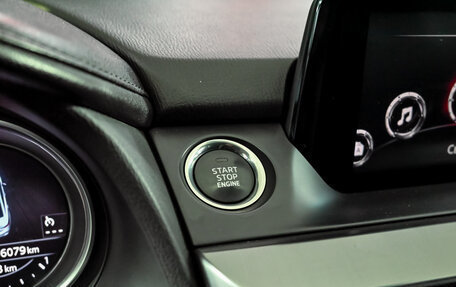 Mazda 6, 2018 год, 2 300 000 рублей, 15 фотография