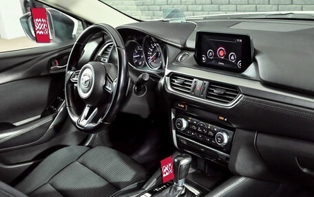 Mazda 6, 2018 год, 2 300 000 рублей, 18 фотография