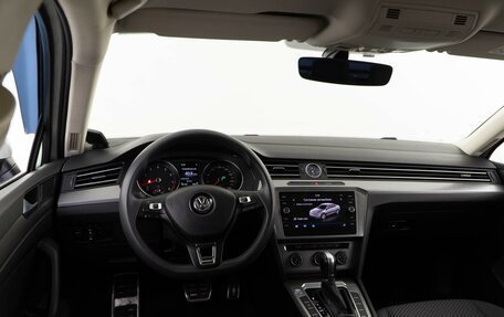 Volkswagen Passat B8 рестайлинг, 2017 год, 1 598 956 рублей, 6 фотография