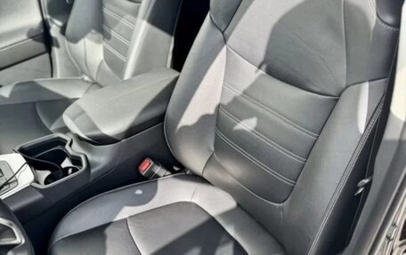 Toyota RAV4, 2021 год, 3 297 000 рублей, 7 фотография