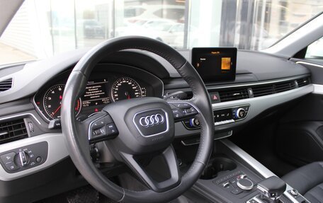 Audi A4, 2018 год, 2 590 000 рублей, 15 фотография