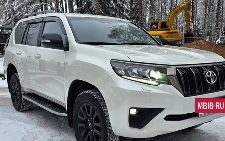 Toyota Land Cruiser Prado 150 рестайлинг 2, 2021 год, 5 950 000 рублей, 3 фотография