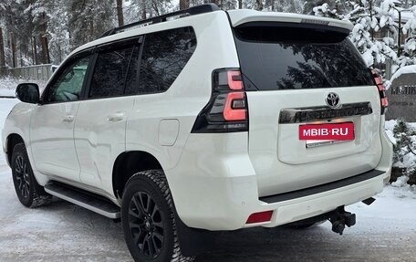 Toyota Land Cruiser Prado 150 рестайлинг 2, 2021 год, 5 950 000 рублей, 4 фотография