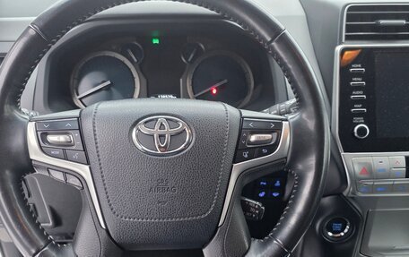 Toyota Land Cruiser Prado 150 рестайлинг 2, 2021 год, 5 950 000 рублей, 17 фотография