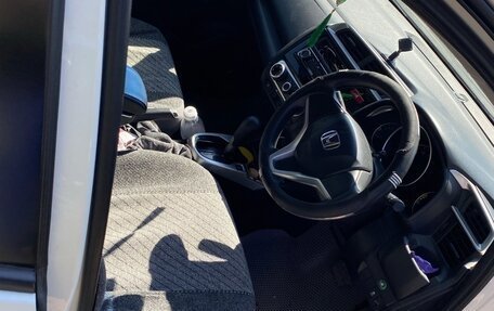 Honda Fit III, 2014 год, 900 000 рублей, 9 фотография