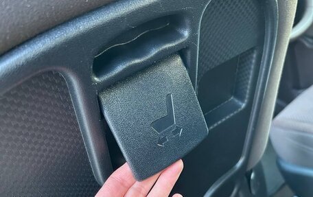 Toyota Spade, 2013 год, 1 050 000 рублей, 7 фотография