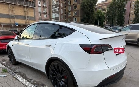 Tesla Model Y I, 2022 год, 5 200 000 рублей, 7 фотография