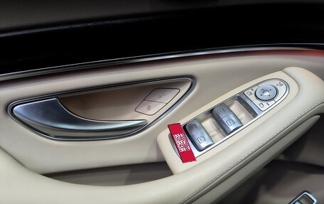 Mercedes-Benz S-Класс, 2018 год, 5 900 000 рублей, 22 фотография