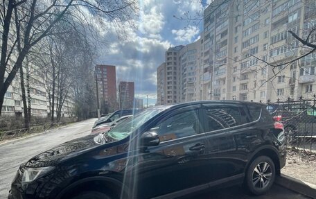 Toyota RAV4, 2017 год, 1 800 000 рублей, 4 фотография