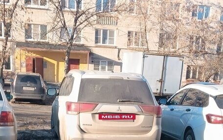 Mitsubishi Outlander III рестайлинг 3, 2016 год, 1 650 000 рублей, 18 фотография