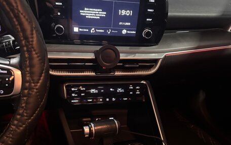 KIA K5, 2021 год, 2 250 000 рублей, 9 фотография